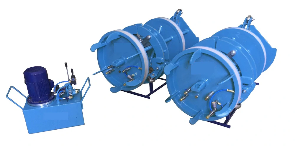 DSS Pipe Clamp With Purging Arrangement Hydraulic Internal