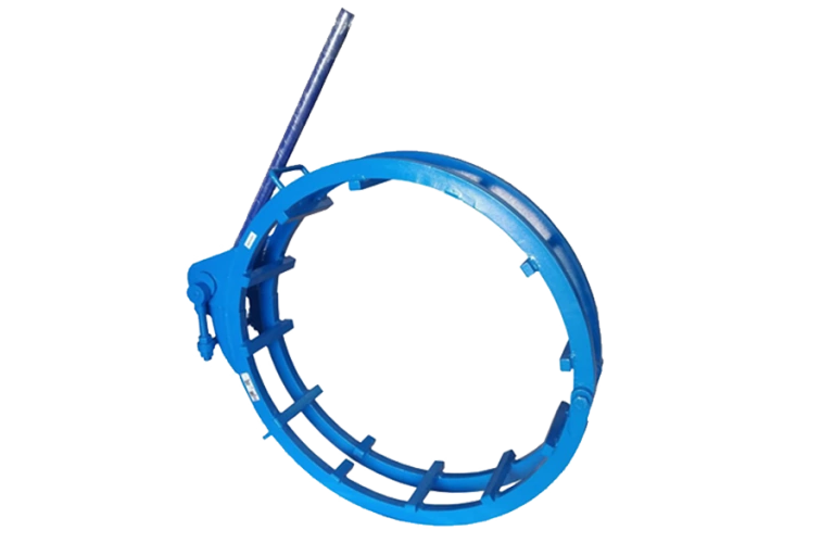 cage-type-pipe-clamp-manual-spm-equipment-2-1-768x512